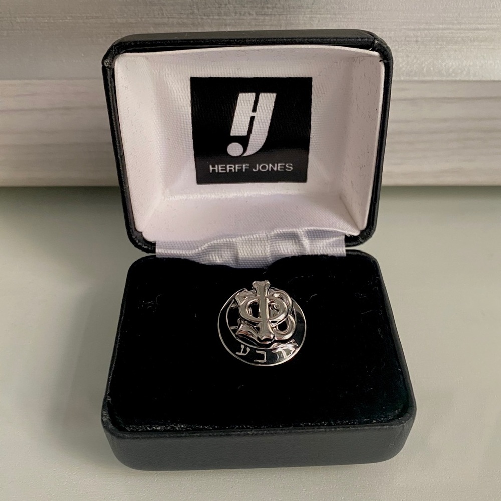 Gamma Phi Beta Pin